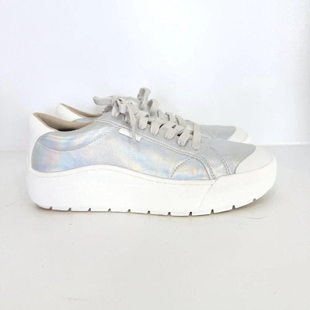 Dr. Scholls Time Off Platform Sneakers Womens 7.5M Silver Holographic Iridescent